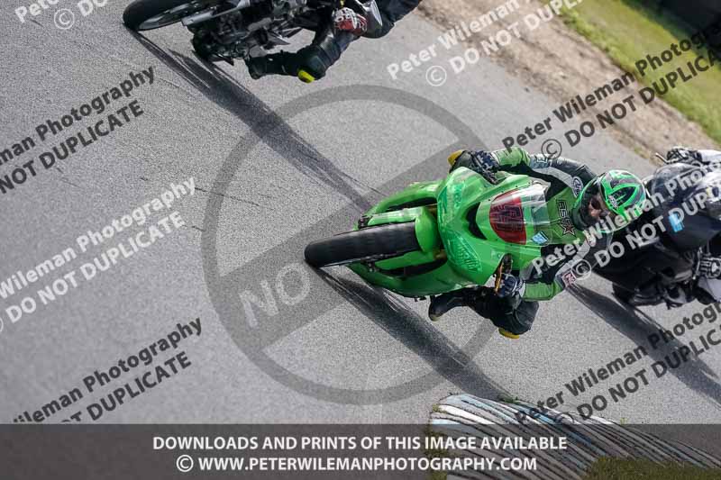 enduro digital images;event digital images;eventdigitalimages;lydden hill;lydden no limits trackday;lydden photographs;lydden trackday photographs;no limits trackdays;peter wileman photography;racing digital images;trackday digital images;trackday photos